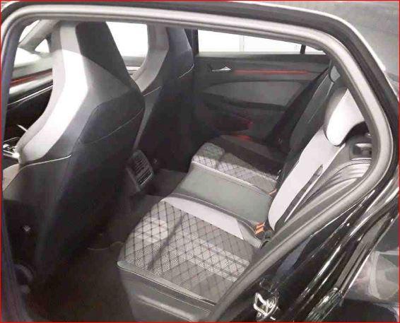 Volkswagen Golf 1.5 TSI DSG Golf VIII R-Line