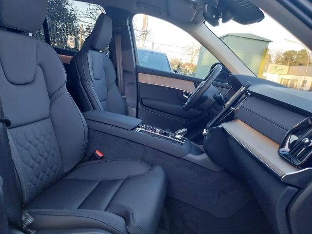 Volvo XC90 AWD Bright Plus Recharge