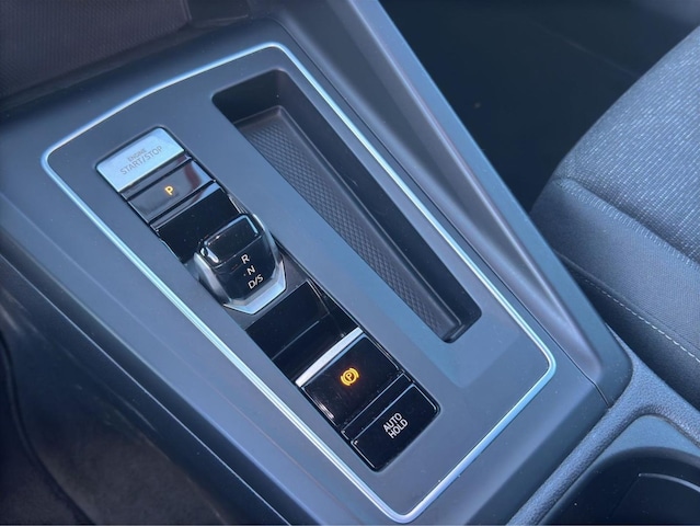 Volkswagen Golf 2.0 TDI DSG Life Variant