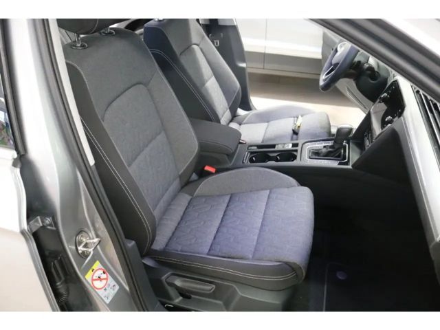 Volkswagen Passat Business DSG