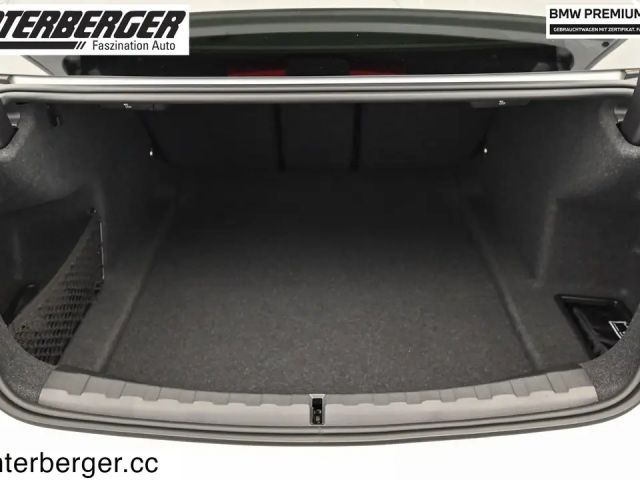 BMW 320 320d M-Sport Sedan xDrive