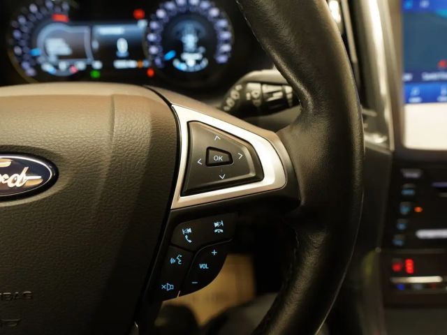 Ford Galaxy 2.0 EcoBl. "Titanium" 7SITZ*LED*DAB*R-KAM