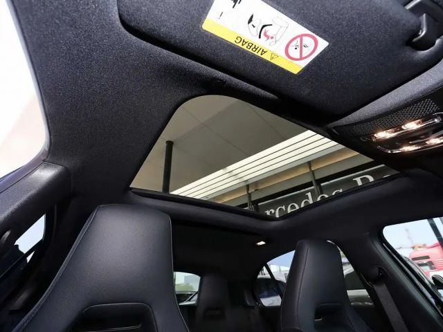 Mercedes-Benz A 200 AMG Line