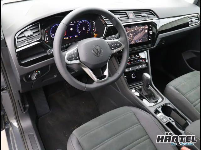 Volkswagen Touran 1.5 TSI DSG Highline