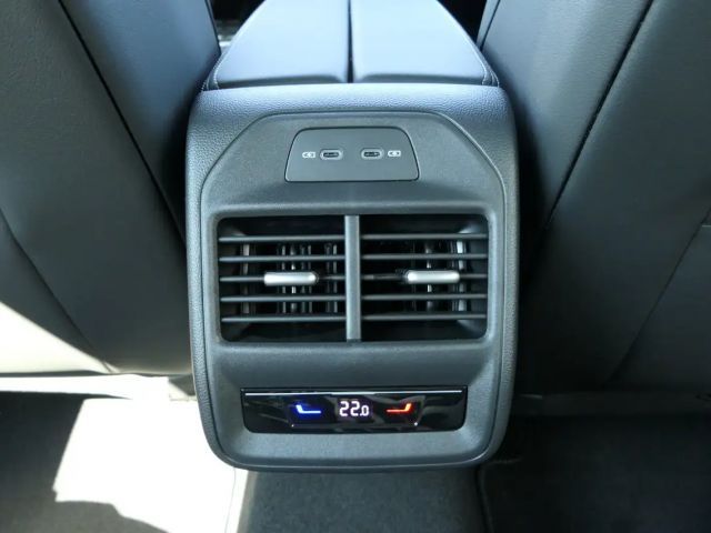 Volkswagen Passat DSG R-Line Variant