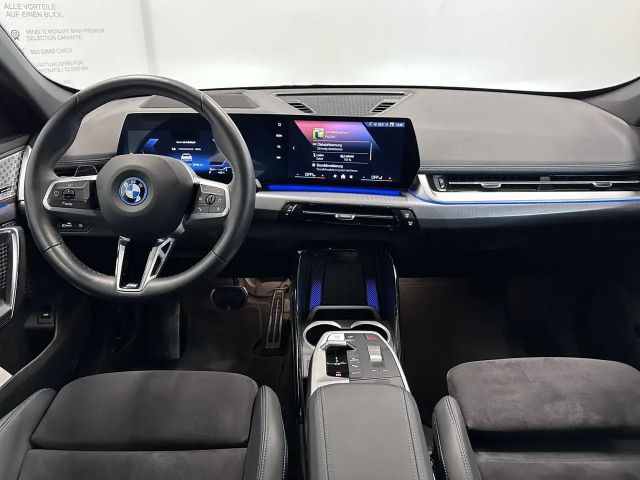 BMW iX1 xDrive30