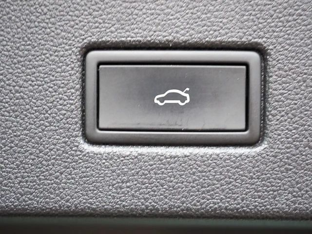 Volkswagen T-Roc 1.5 TSI DSG IQ.Drive R-Line