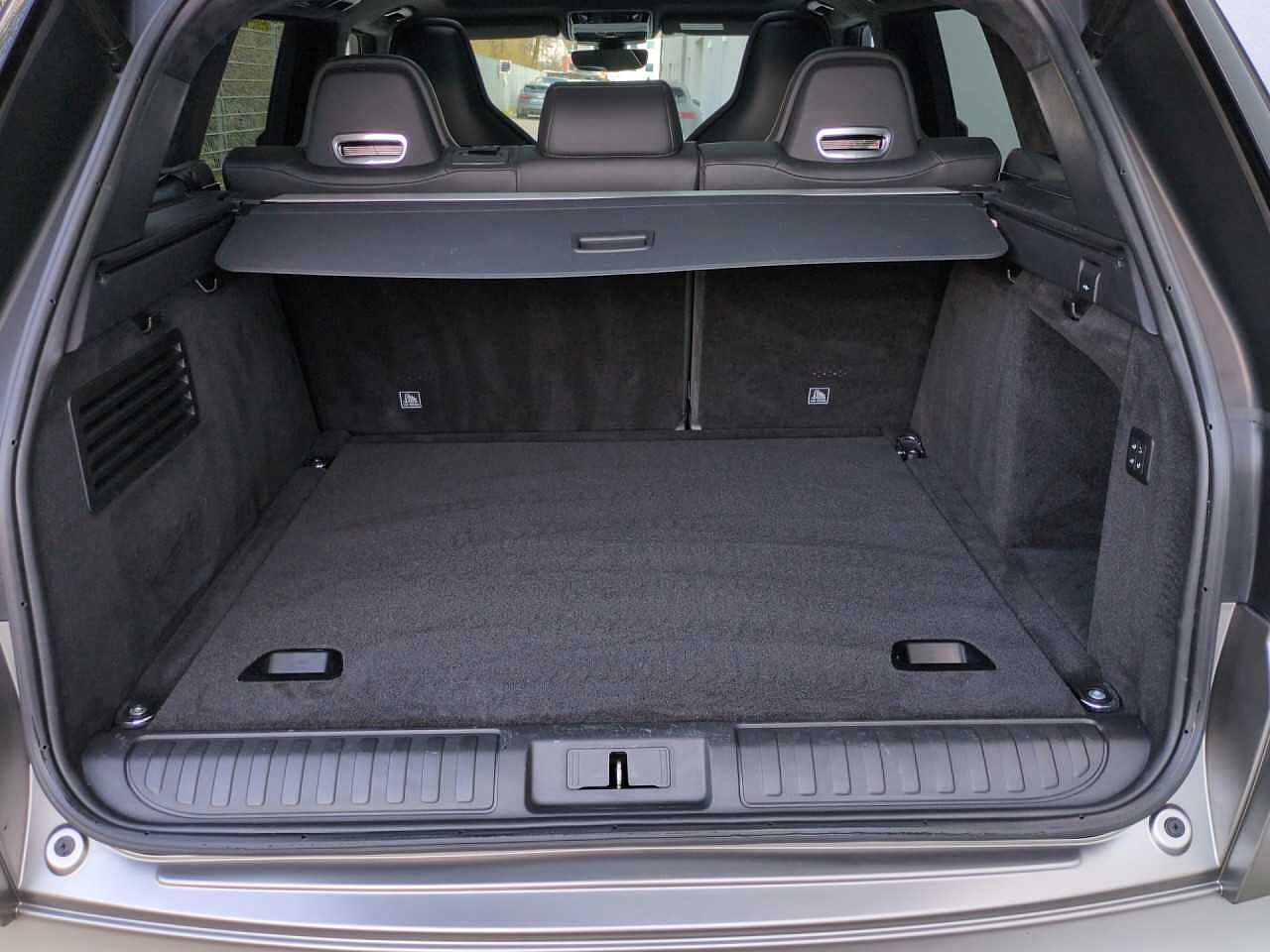 Land Rover Range Rover Sport SVR