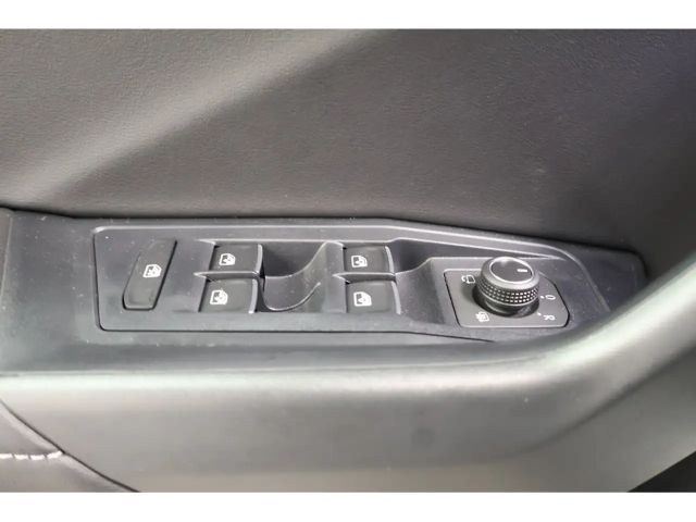 Volkswagen T-Roc 1.5 TSI DSG R-Line