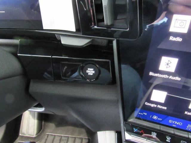 Renault Espace E-Tech Hybrid Iconic