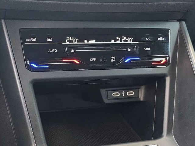 Volkswagen Polo 1.0 TSI DSG R-Line