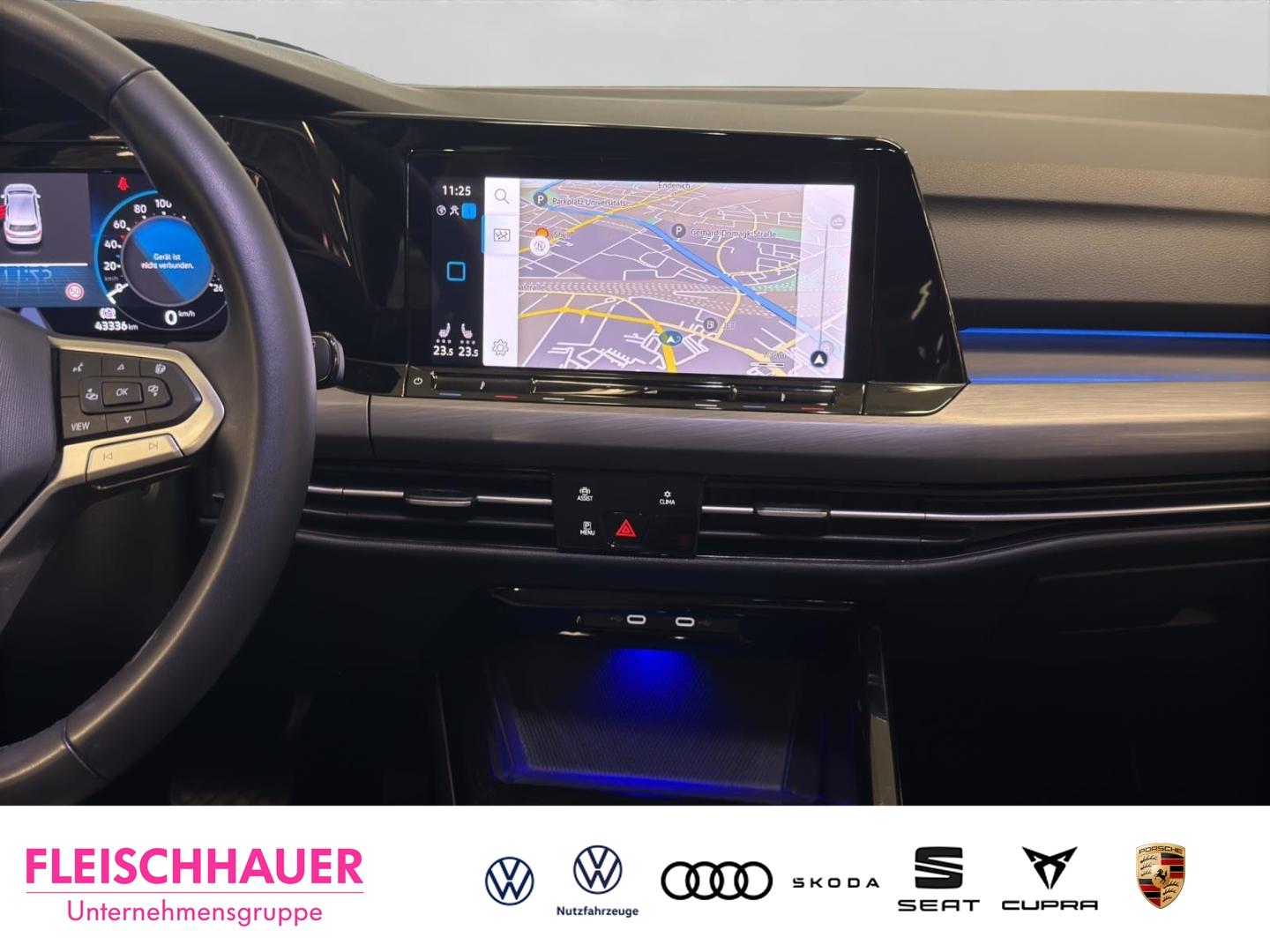 Volkswagen Golf 1.5 eTSI Golf VIII Style