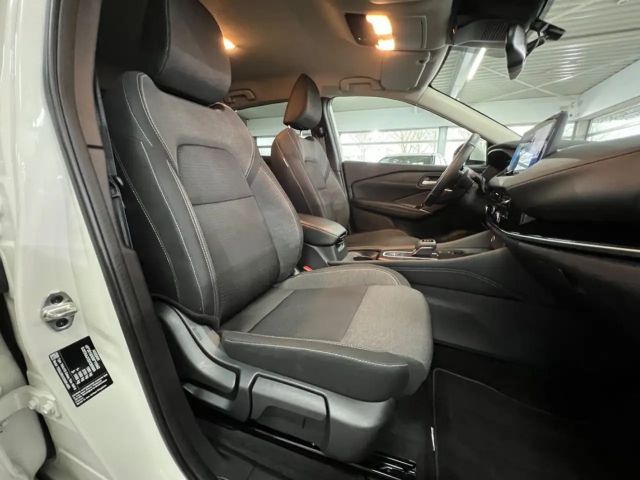 Nissan Qashqai 1.3 Connecta LED+KEYLESS+360°+ACC+VC uvm