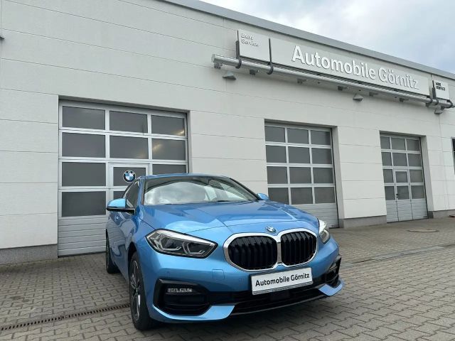 BMW 116 116i Sedan Sport Line