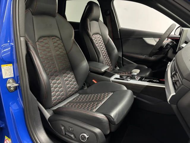 Audi RS4 Avant Quattro