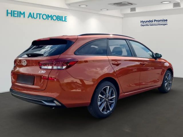 Hyundai i30 Advantage Hybrid T-GDi