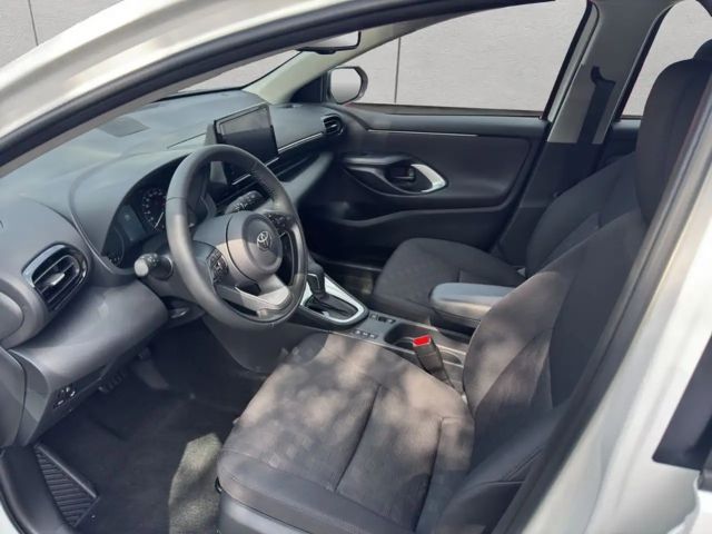 Toyota Yaris Business Hybride VVT-i
