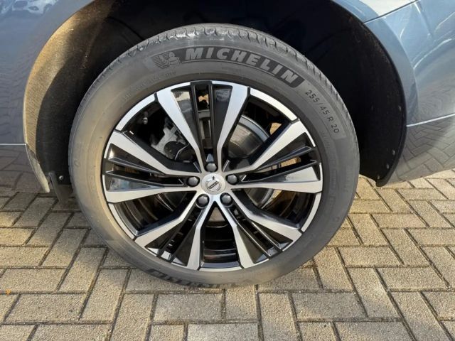 Volvo XC60 Dark Plus