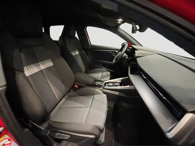 Audi A3 40 TFSI Hybride S-Line Sedan