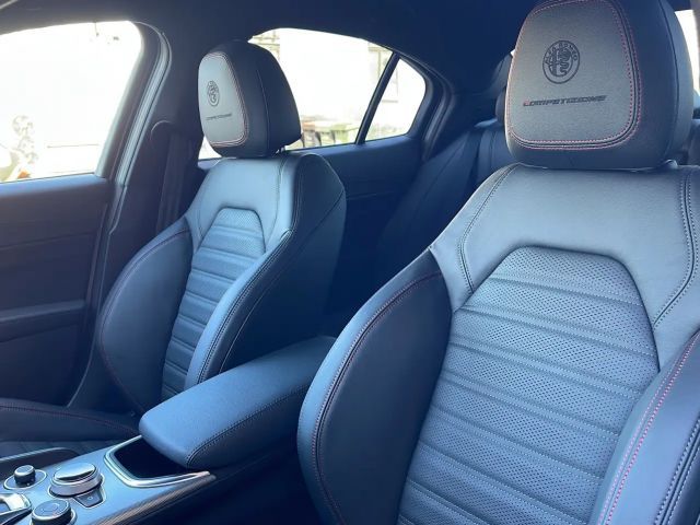 Alfa Romeo Giulia Q4