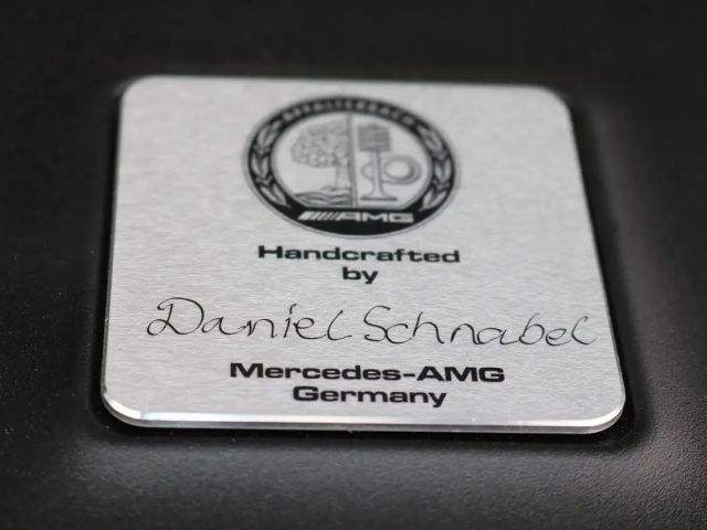 Mercedes-Benz AMG G 4x4²  G-Manufaktur veredelt