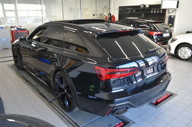 Audi RS6 Avant Quattro