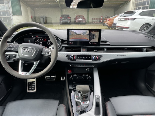 Audi RS4 Avant Quattro