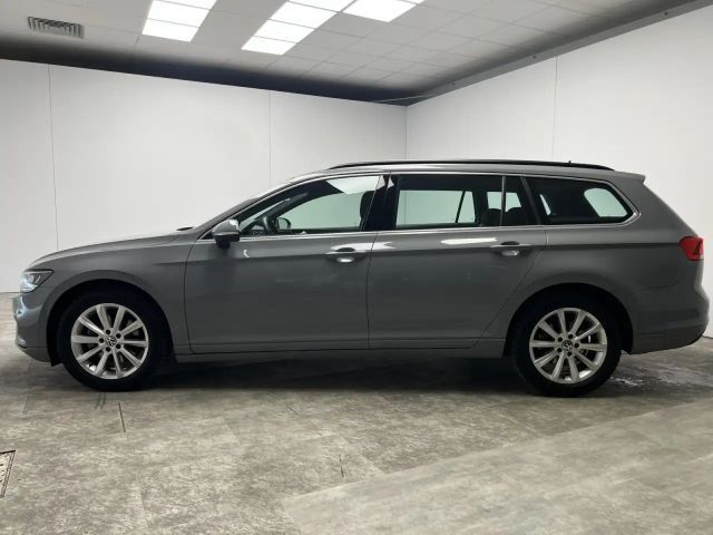 Volkswagen Passat 1.5 TSI Business DSG Variant