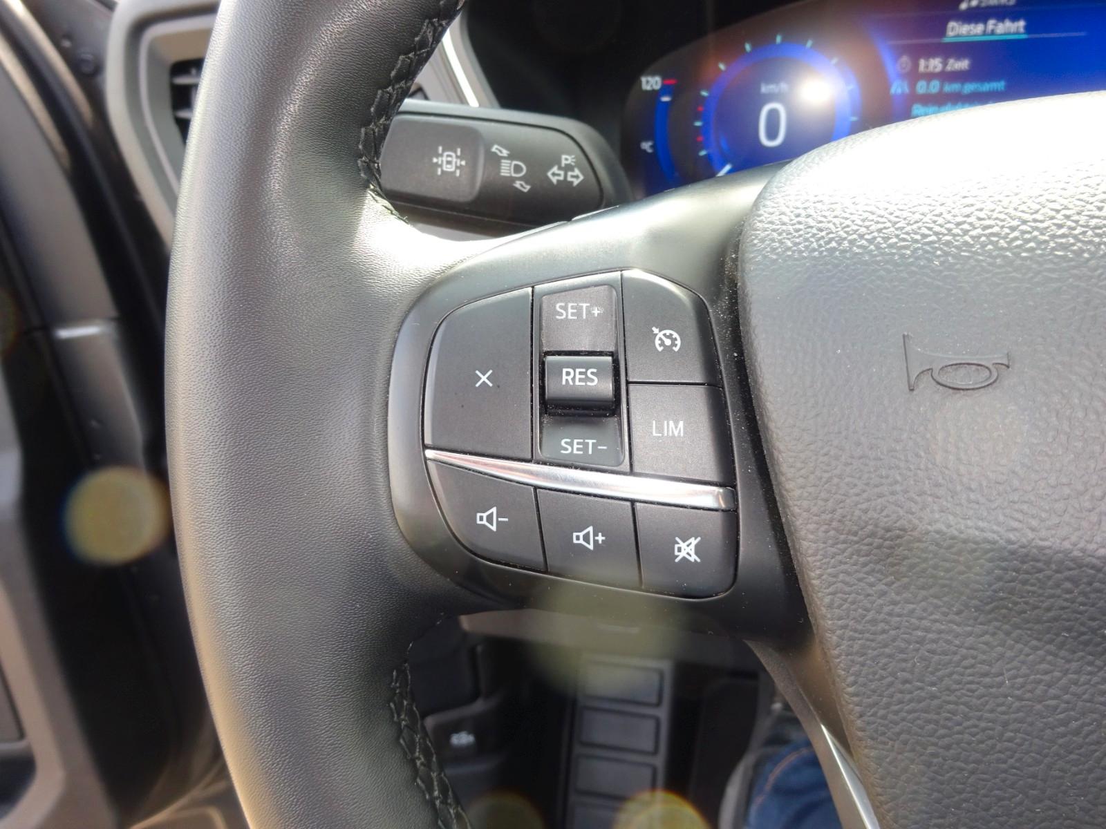 Ford Kuga Hybrid Plug in Hybrid Titanium