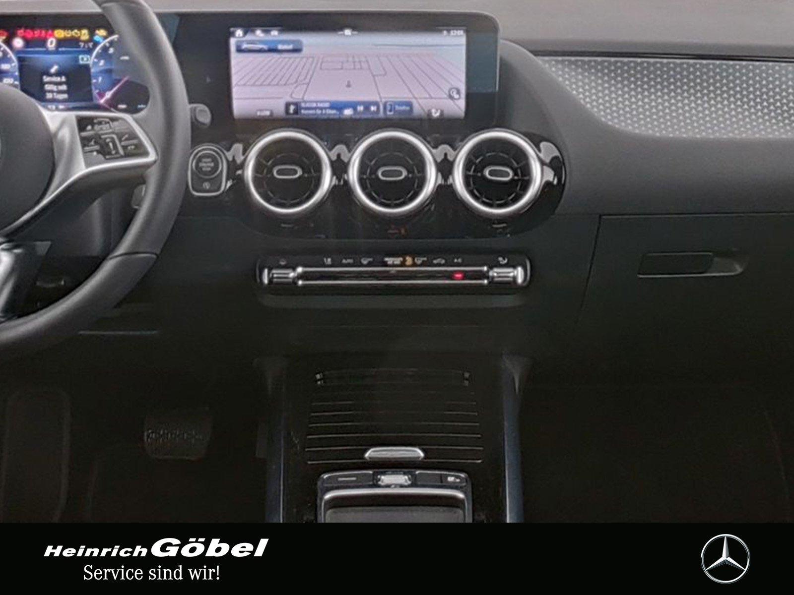 Mercedes-Benz B 180 Progressive Sedan