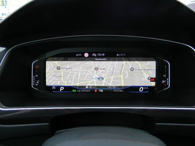 Volkswagen Tiguan DSG R-Line Style