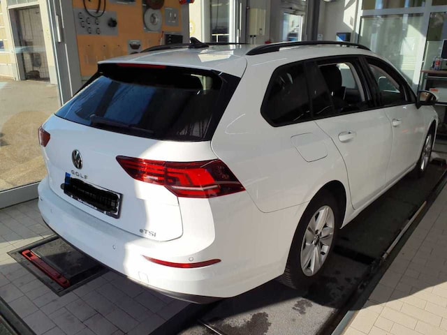 Volkswagen Golf 1.5 eTSI DSG Life Variant