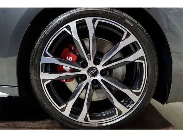 Audi S5 Avant Quattro