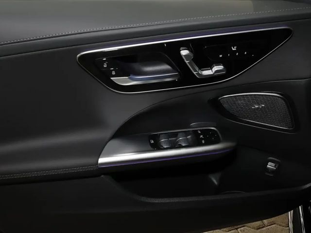 Mercedes-Benz C 300 AMG Line C 300 d Sedan