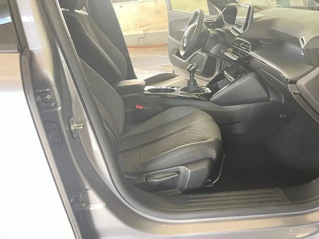 Peugeot 2008 Allure Pack PureTech