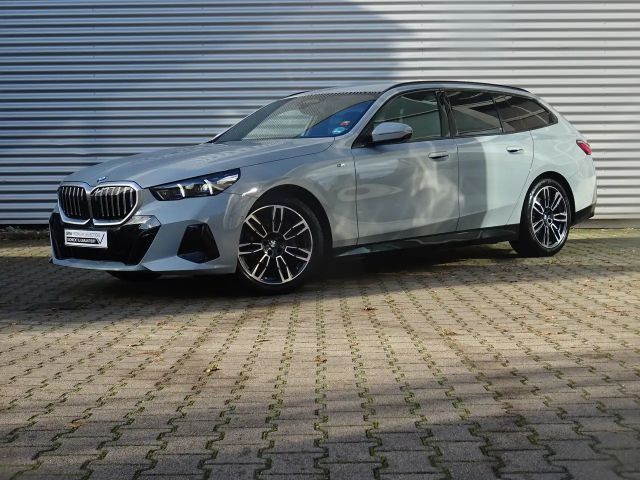 BMW 540 540d M-Sport Touring xDrive
