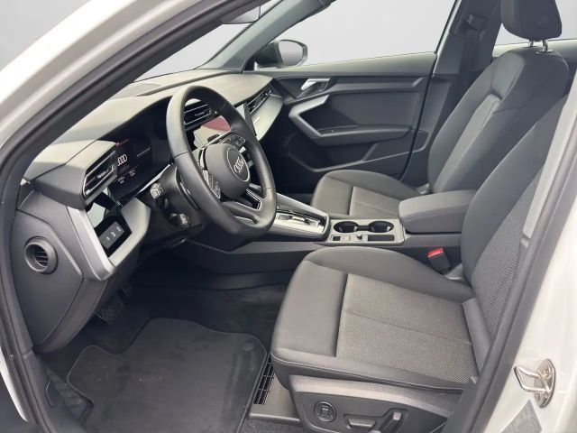 Audi A3 35 TFSI S-Line S-Tronic Sedan
