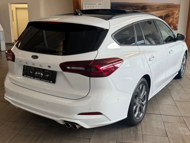 Ford Focus ST Line Wagon