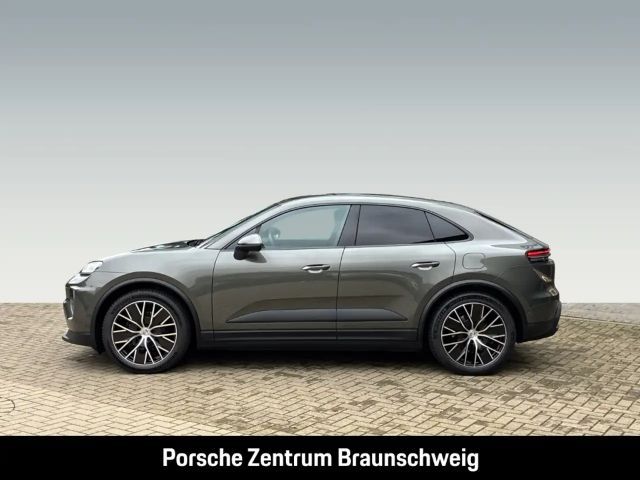 Porsche Macan 4