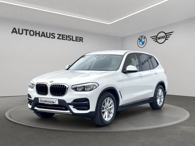 BMW X3 xDrive30e