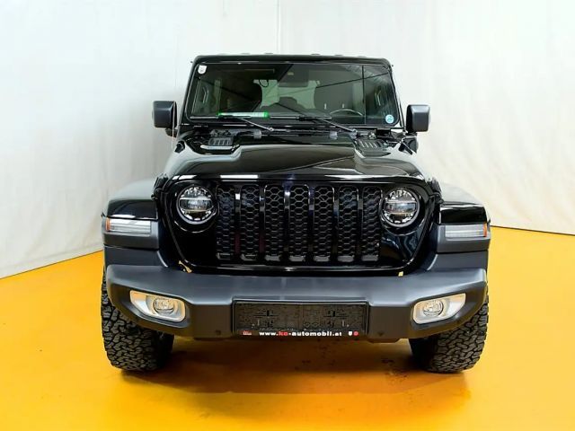 Jeep Wrangler Sahara