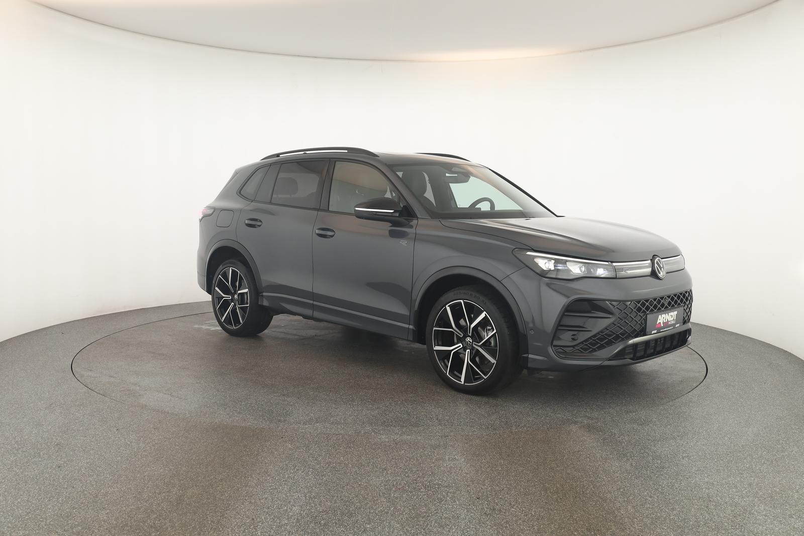 Volkswagen Tiguan 2.0 TSI DSG IQ.Drive R-Line