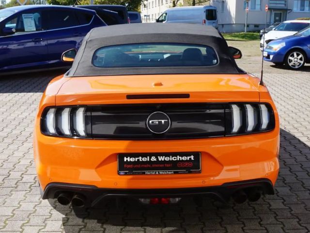 Ford Mustang Convertible GT 5.0 V8