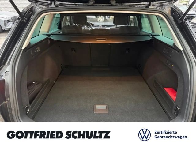 Volkswagen Passat 1.5 TSI Business DSG Variant