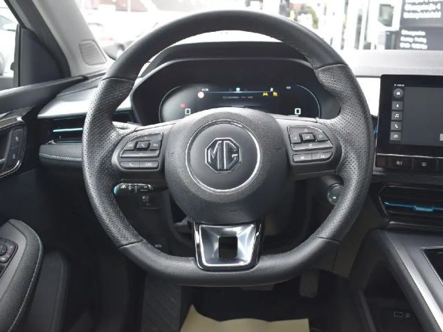 MG MG5 Luxury