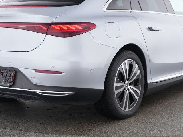 Mercedes-Benz EQE 300 Sedan