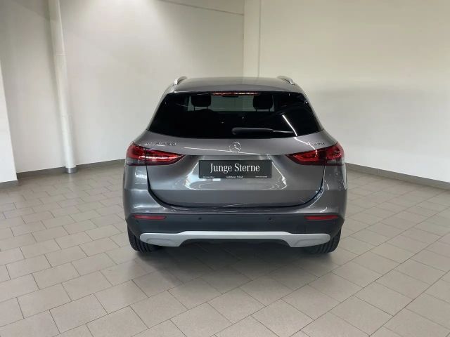 Mercedes-Benz GLA 250 4MATIC Style