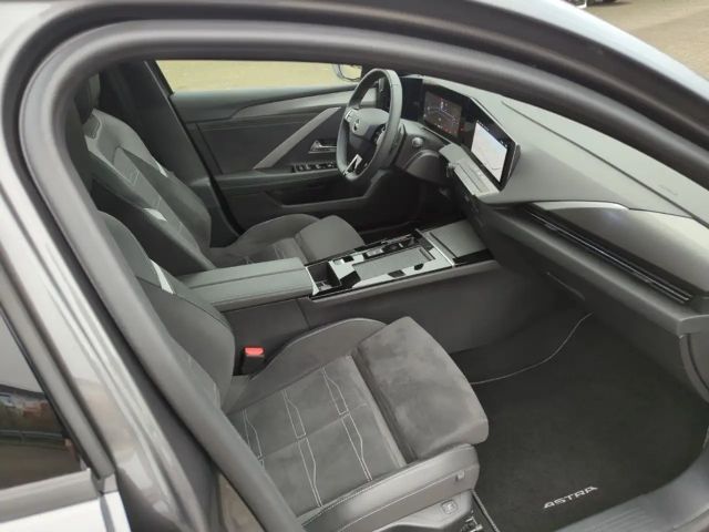 Opel Astra Sports Tourer Ultimate