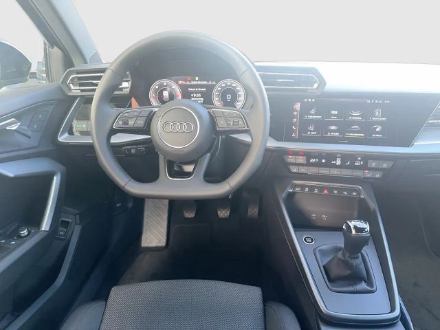 Audi A3 30 TDI S-Line Sedan