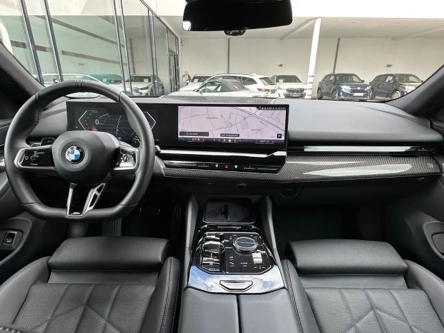 BMW 520 520d M-Sport Touring